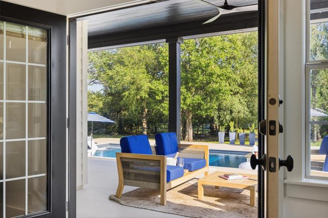 140 Vincas Shadow CT, Driftwood, TX 78619