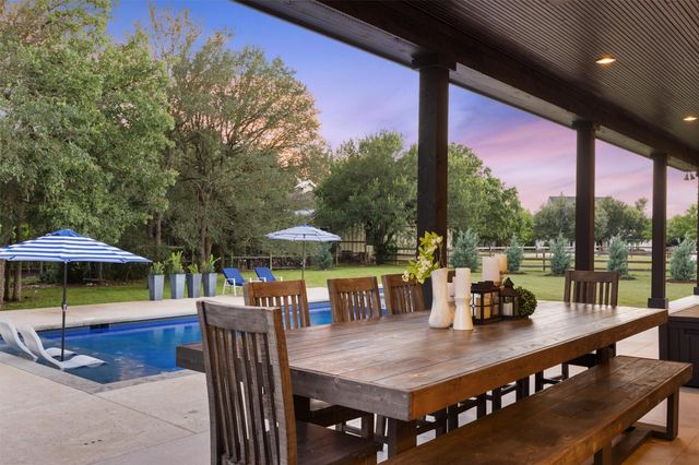 140 Vincas Shadow CT, Driftwood, TX 78619