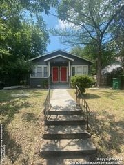 630 BAILEY AVE, San Antonio, TX 78210