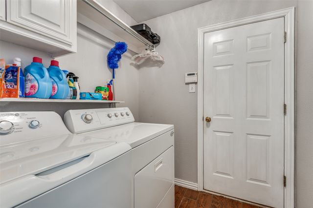 2620 Britany Circle, Bedford, TX 76022