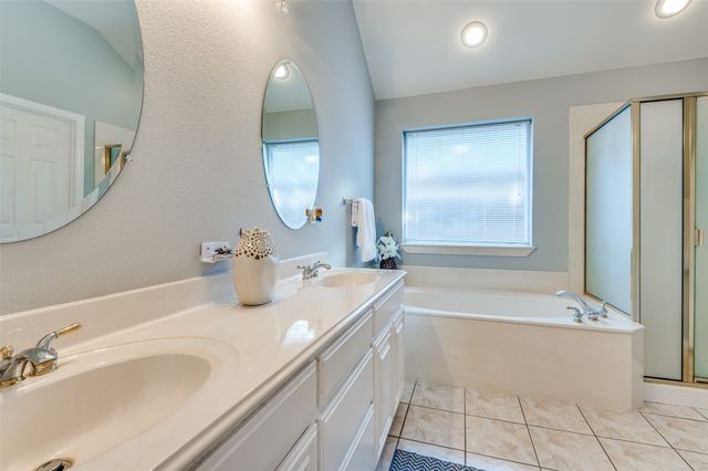 2620 Britany Circle, Bedford, TX 76022