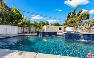 4221 Stewart Avenue, Los Angeles, CA 90066