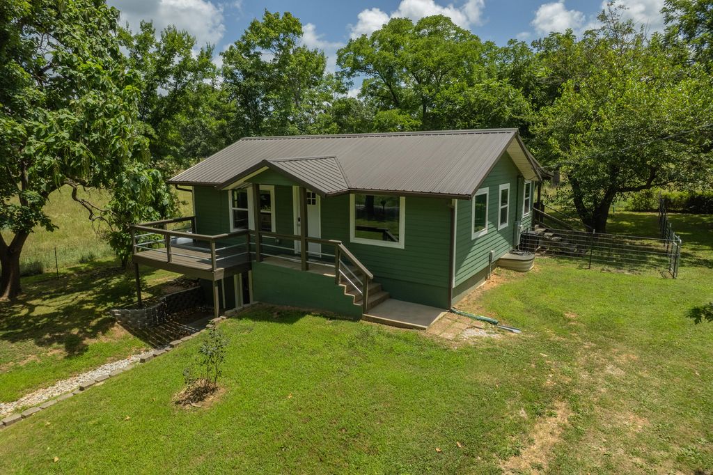 120 Moss Church Road, Anderson, MO 64831
