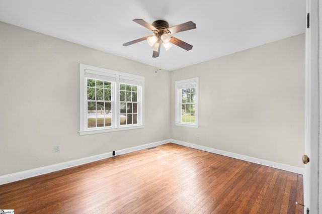 709 W Main Street, Pickens, SC 29671