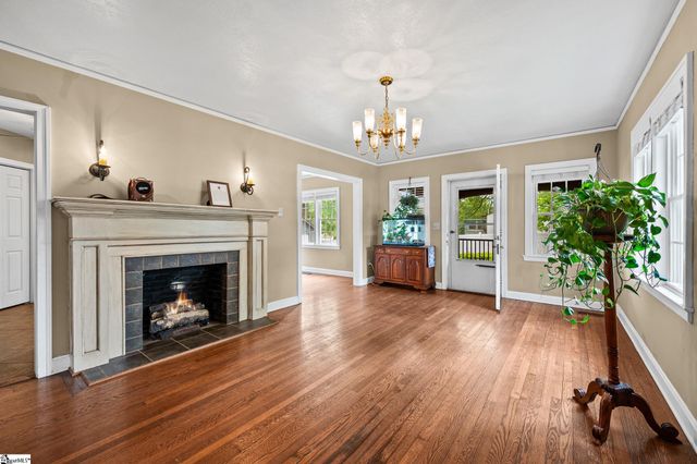 709 W Main Street, Pickens, SC 29671