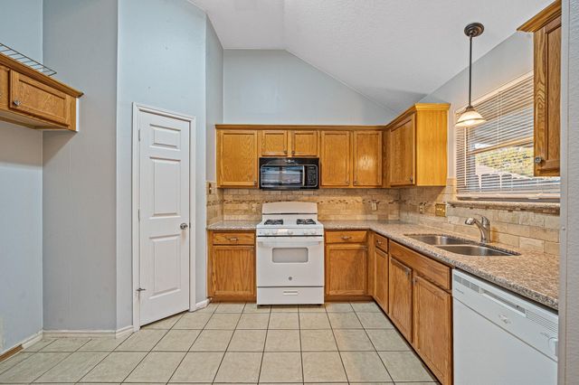 6434 Bosley Lane, Houston, TX 77084