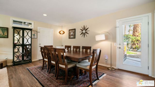 366 N Orchid Tree Lane, Palm Springs, CA 92262