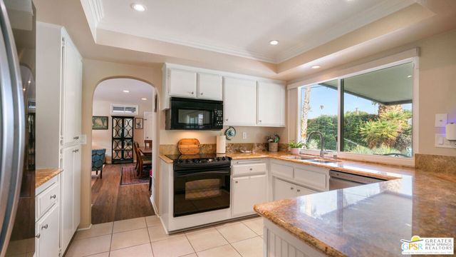 366 N Orchid Tree Lane, Palm Springs, CA 92262