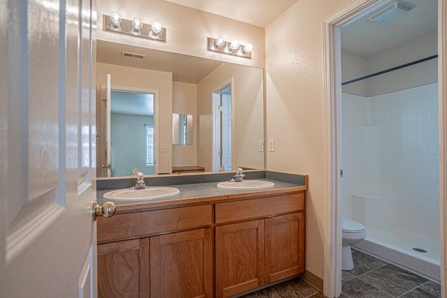 827 Blackberry Lane, Ashland, OR 97520