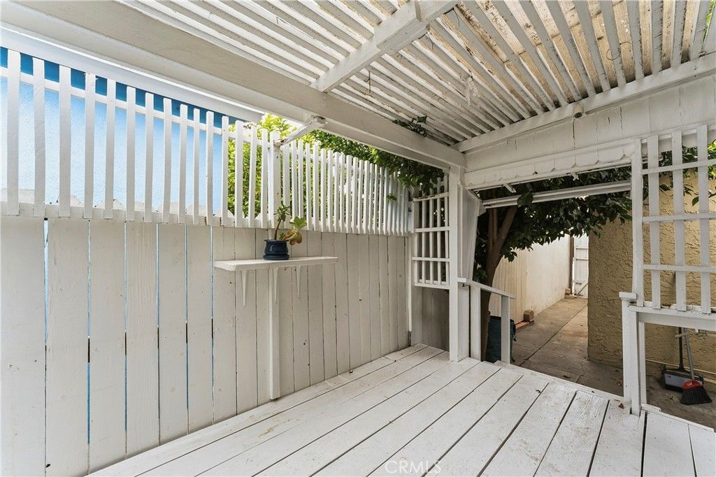 Image 22 of property listing at 6513 Allston, Los Angeles, CA 90022