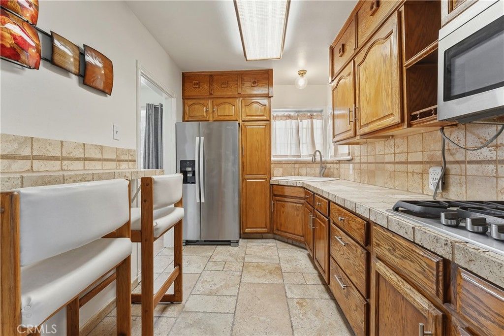 Image 3 of property listing at 6513 Allston, Los Angeles, CA 90022
