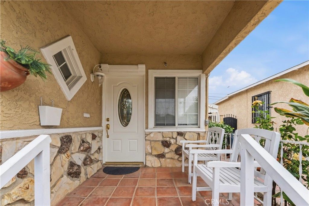 Image 9 of property listing at 6513 Allston, Los Angeles, CA 90022