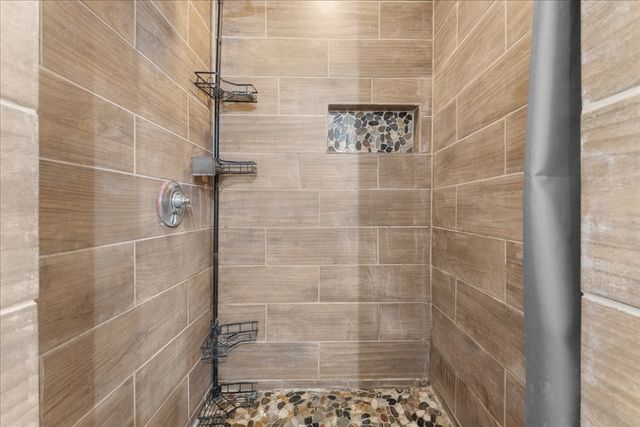 24 Cedar St, Westborough, MA 01581
