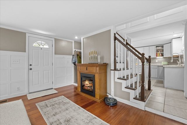 24 Cedar St, Westborough, MA 01581