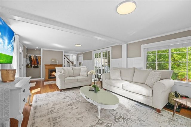 24 Cedar St, Westborough, MA 01581