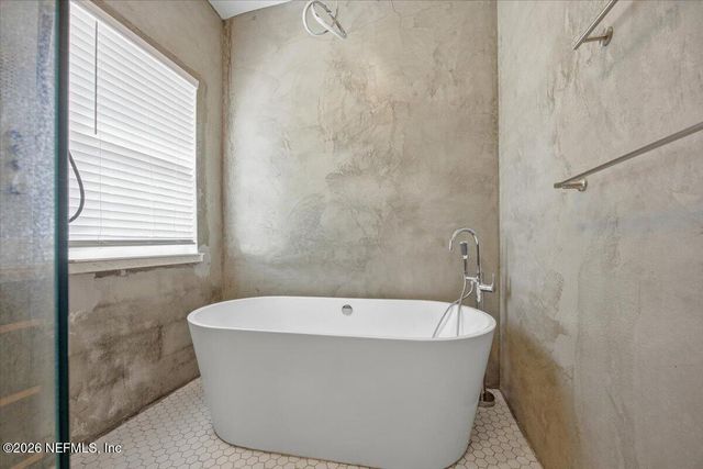 2449 JOSE Circle N, Jacksonville, FL 32217