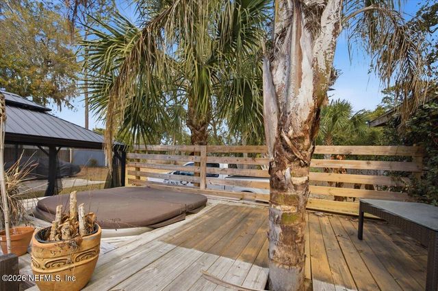 2449 JOSE Circle N, Jacksonville, FL 32217