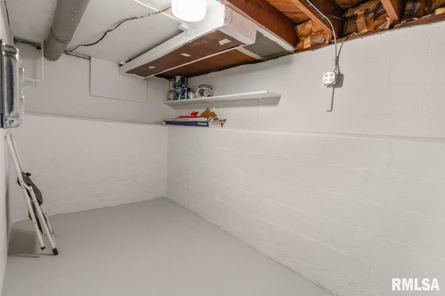 265 S THORNCREST Avenue, Creve Coeur, IL 61610