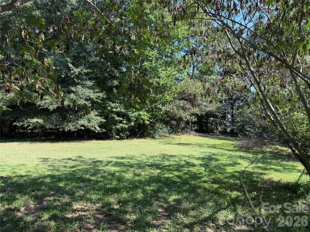 269 Old Henrietta Road, Forest City, NC 28043