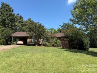269 Old Henrietta Road, Forest City, NC 28043