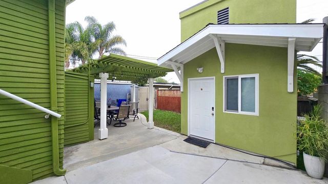 4383 81 Van Dyke Avenue, San Diego, CA 92105