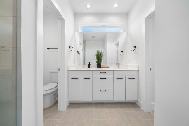 1512 Barbee Street B, Houston, TX 77004