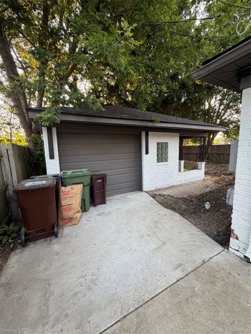 14370 Pearl Street, Southgate, MI 48195