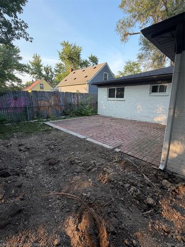 14370 Pearl Street, Southgate, MI 48195