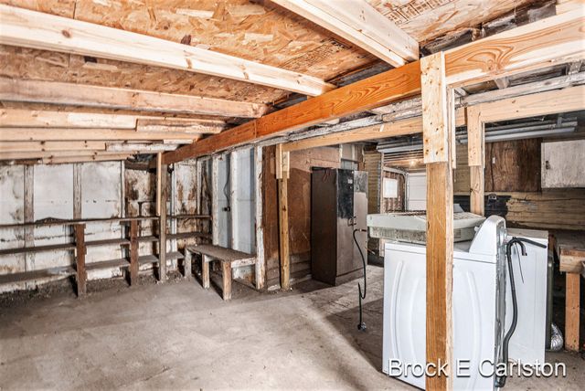 923 Wilson Avenue, Norton Shores City, MI 49441