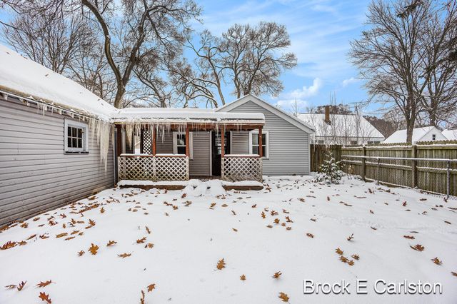 923 Wilson Avenue, Norton Shores City, MI 49441