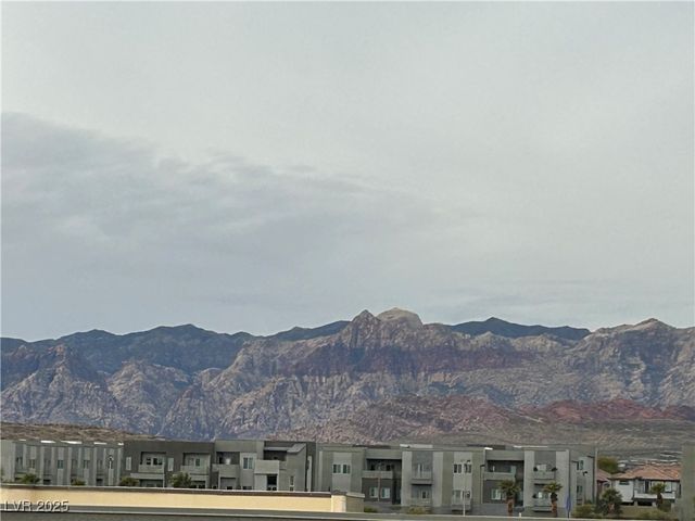 11290 Hidden Peak Avenue 308, Las Vegas, NV 89135