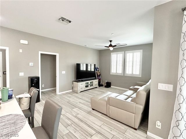 11290 Hidden Peak Avenue 308, Las Vegas, NV 89135