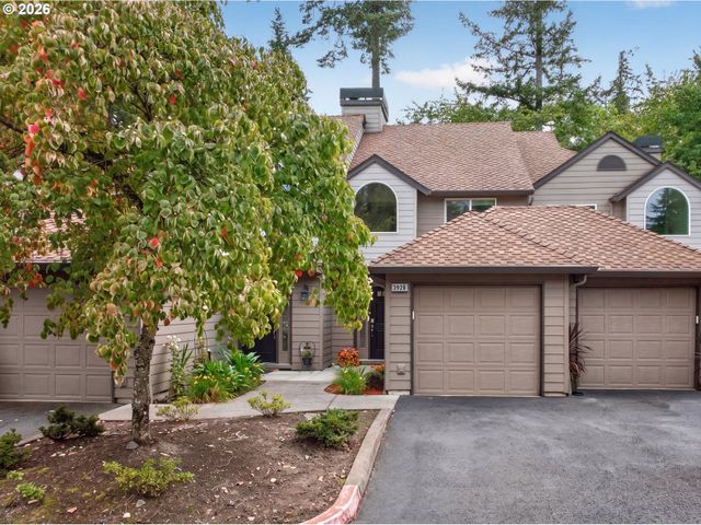 3926 CARMAN Dr, Lake Oswego, OR 97035