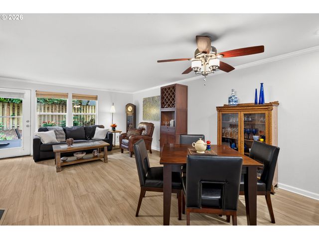 3926 CARMAN Dr, Lake Oswego, OR 97035