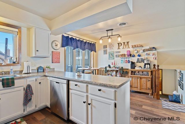 7209 HAWTHORNE DR, Cheyenne, WY 82009