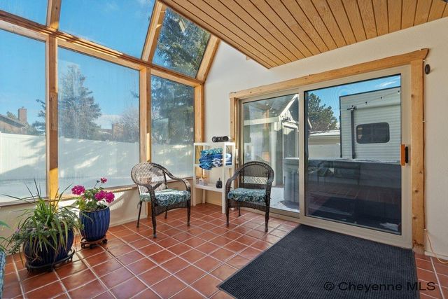 7209 HAWTHORNE DR, Cheyenne, WY 82009