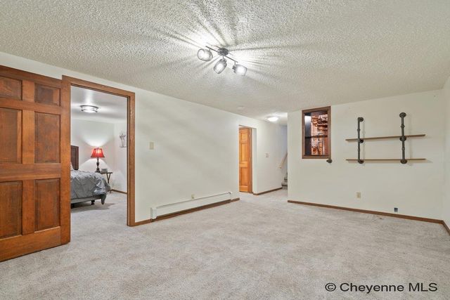 7209 HAWTHORNE DR, Cheyenne, WY 82009