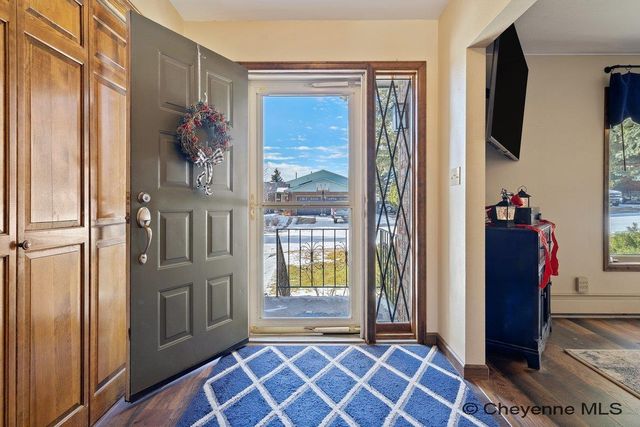 7209 HAWTHORNE DR, Cheyenne, WY 82009