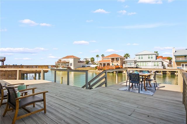 13522 Peseta Ct, Corpus Christi, TX 78418