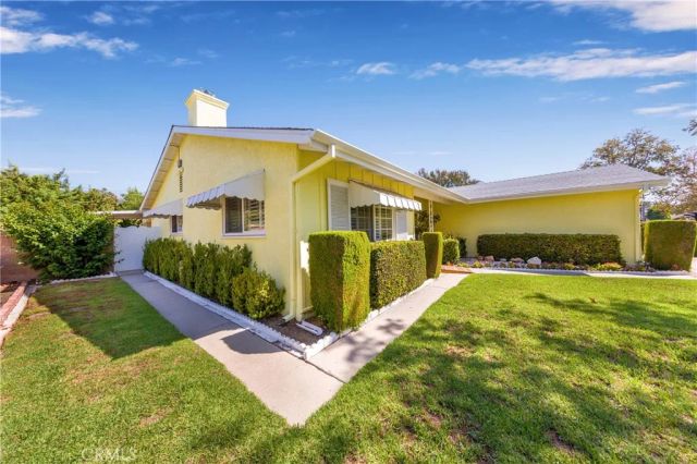 23321 Bassett Street, West Hills, CA 91307