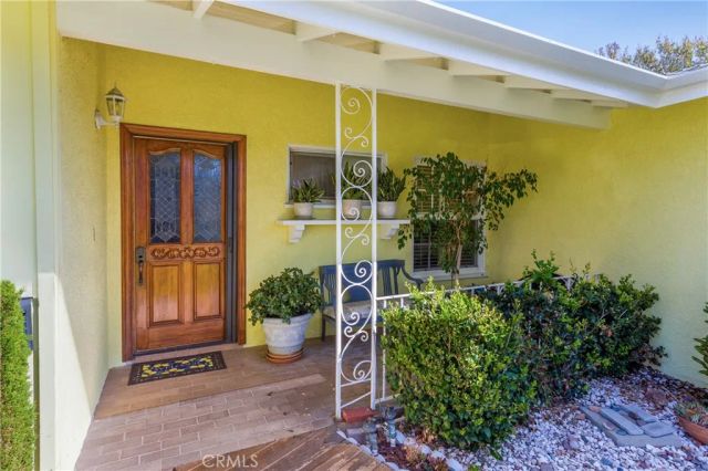 23321 Bassett Street, West Hills, CA 91307