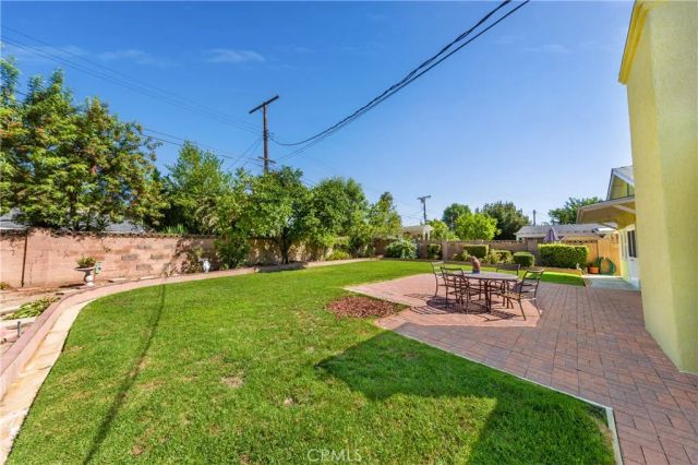 23321 Bassett Street, West Hills, CA 91307