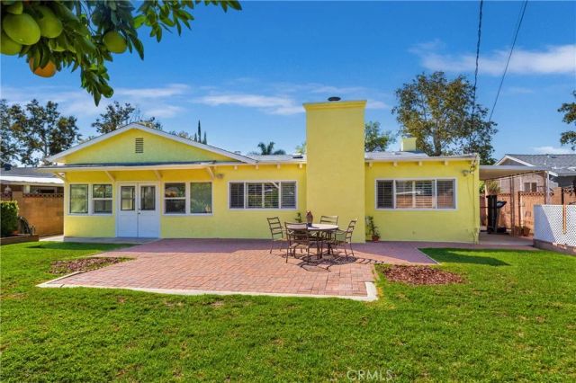 23321 Bassett Street, West Hills, CA 91307
