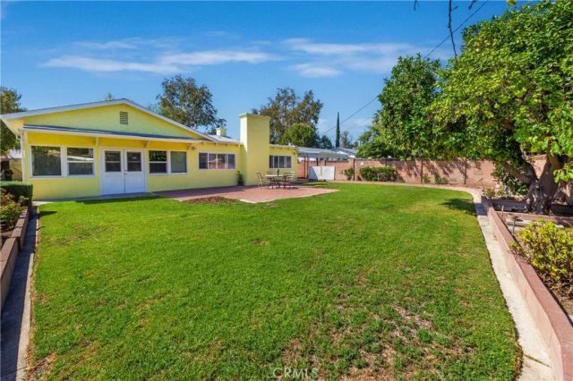 23321 Bassett Street, West Hills, CA 91307