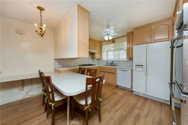 23321 Bassett Street, West Hills, CA 91307
