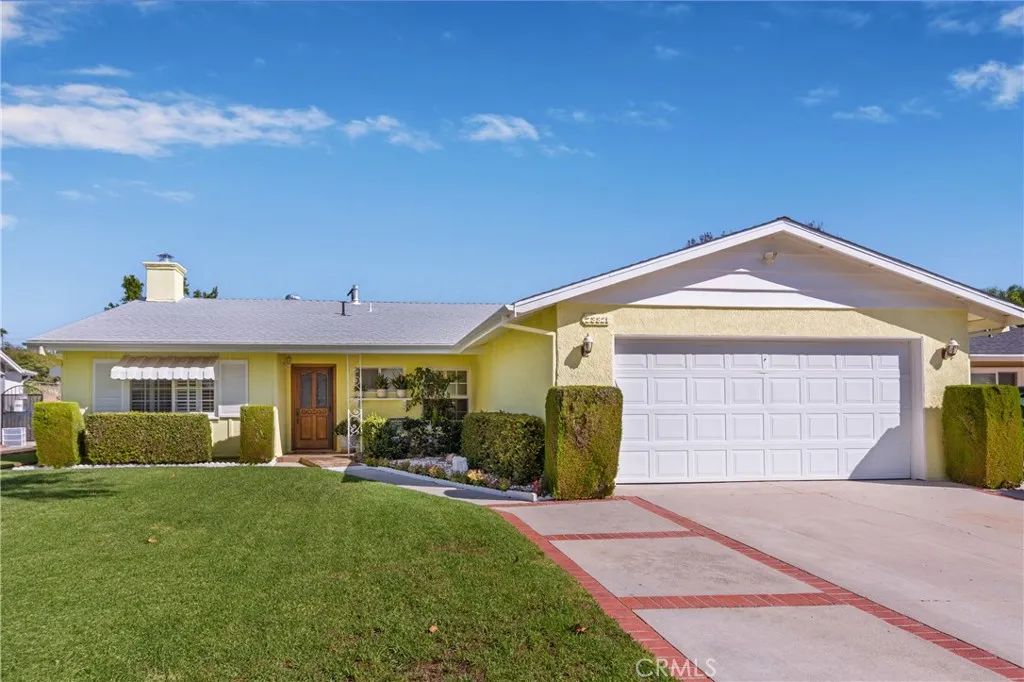 23321 Bassett Street, West Hills, CA 91307