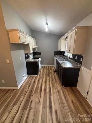 3253 Capital Court, Lenoir, NC 28645