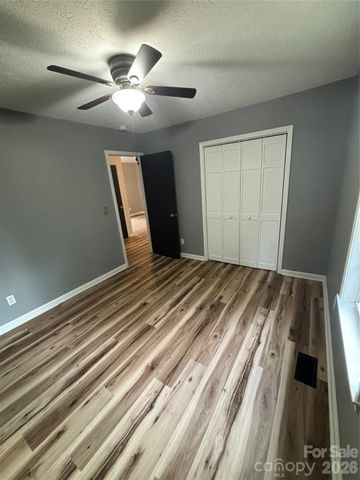 3253 Capital Court, Lenoir, NC 28645