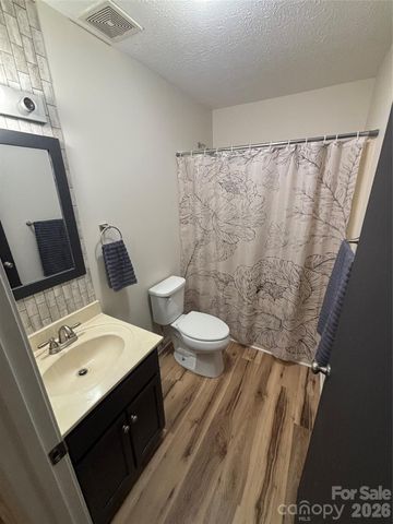 3253 Capital Court, Lenoir, NC 28645