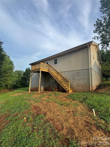 3253 Capital Court, Lenoir, NC 28645